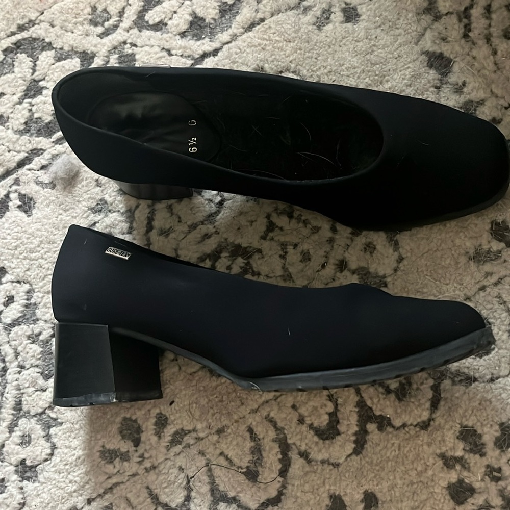 Black heels